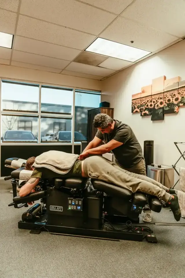 Chiropractic treatment at Chiropractic and Massage Near Me